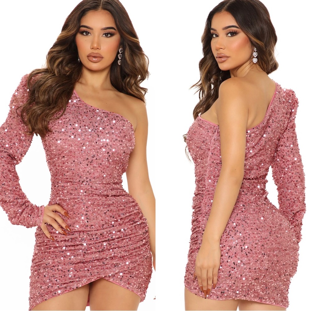 NWT FASHIONOVA OLIVIA SEQUIN MINI DRESS IN PINK